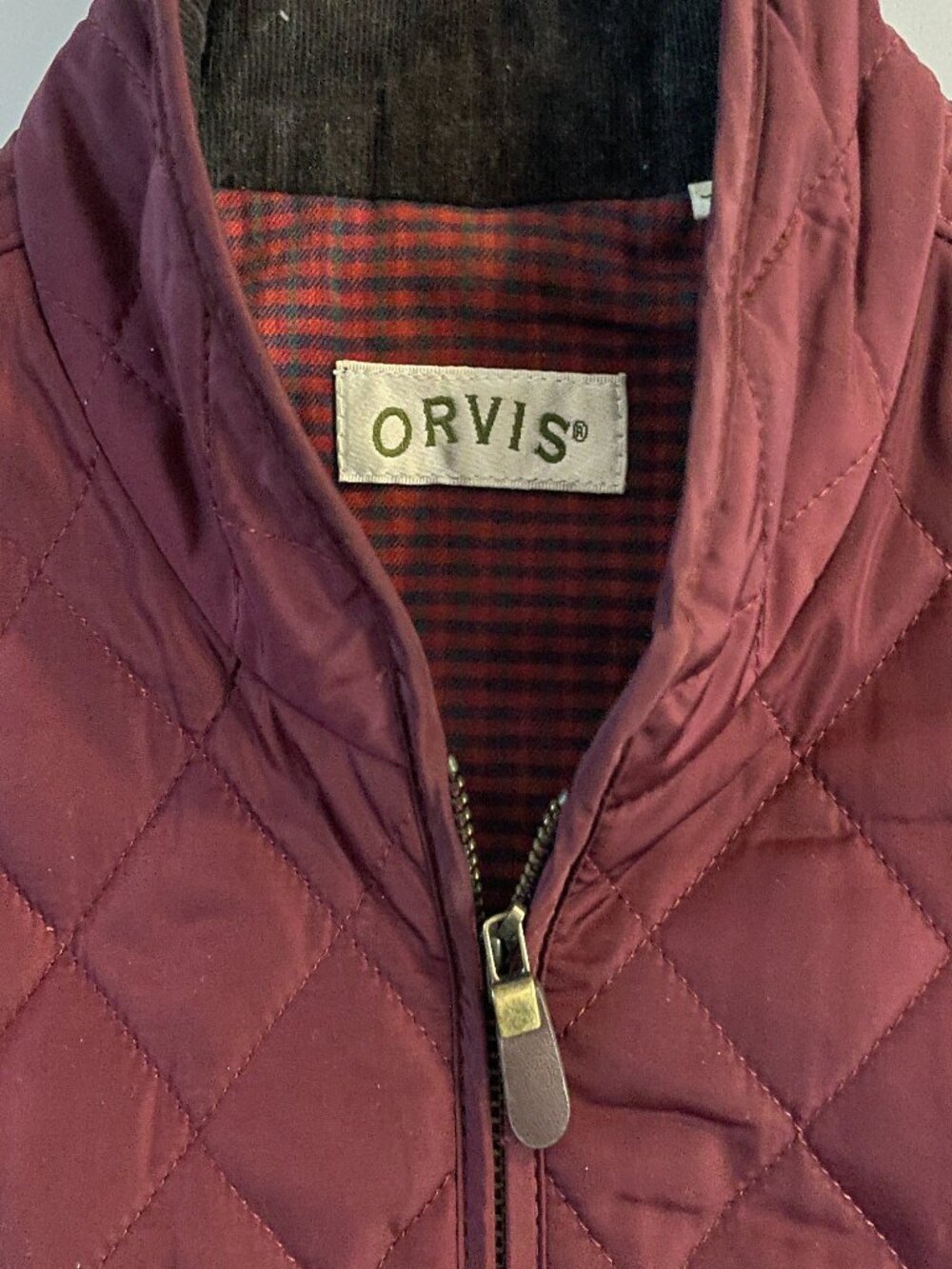 Orvis Vest Womens XS Marooon Diamond Quilted Insulated Puffer Gillet Full Zip